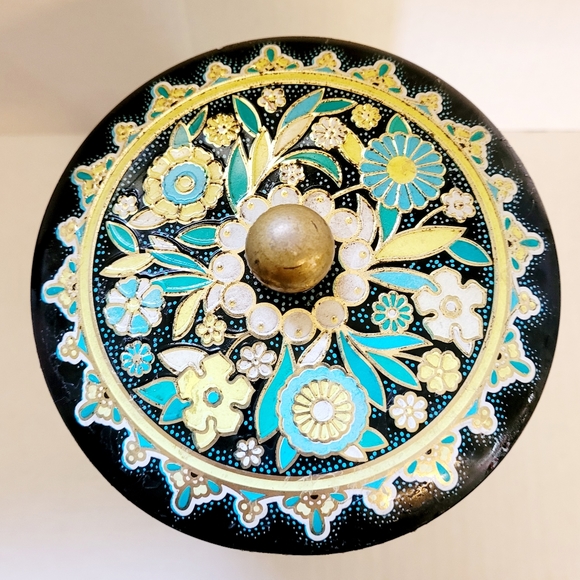 Vintage floral tin - Picture 2 of 5